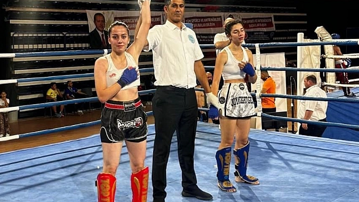 Kick Boks Şampiyonası'nda Elazığ fırtınası!