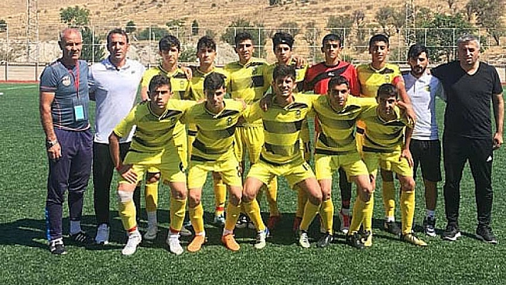 U15 kategorisinde galip 