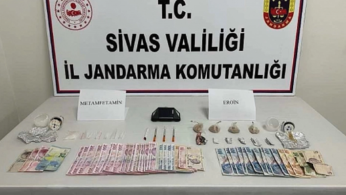 Uyuşturucu tacirlerine Jandarma'dan baskın