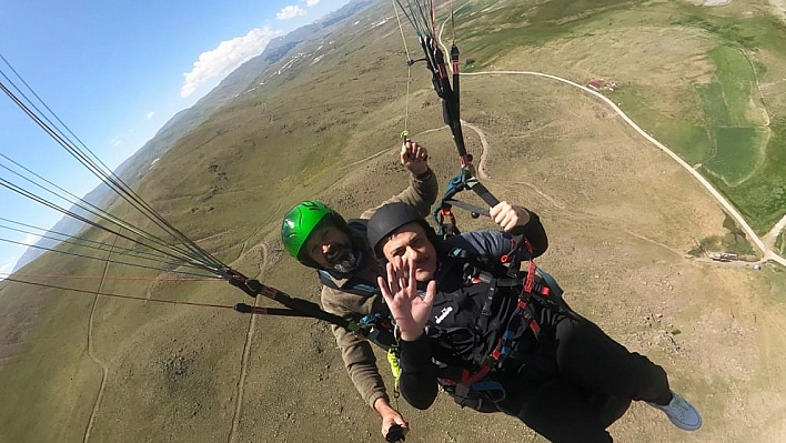 Vali Çiftçi, Erzurum semalarında...