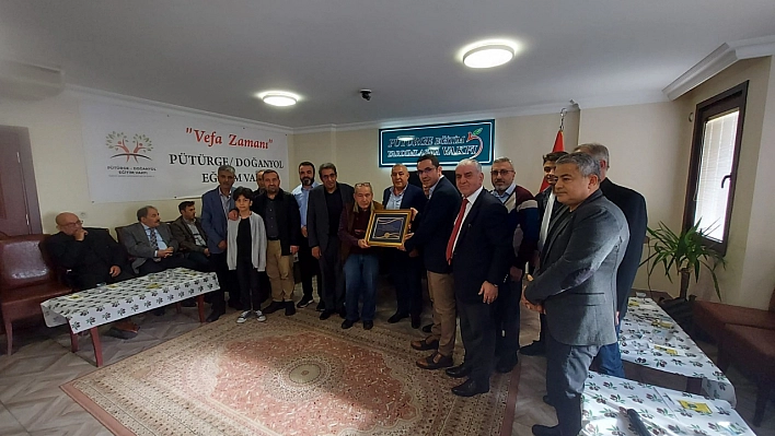 Vefa Plaketleri takdim edildi