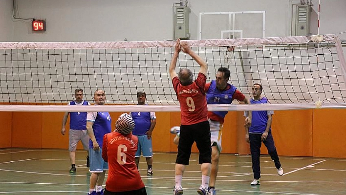 Voleybol turnuvası sona erdi 