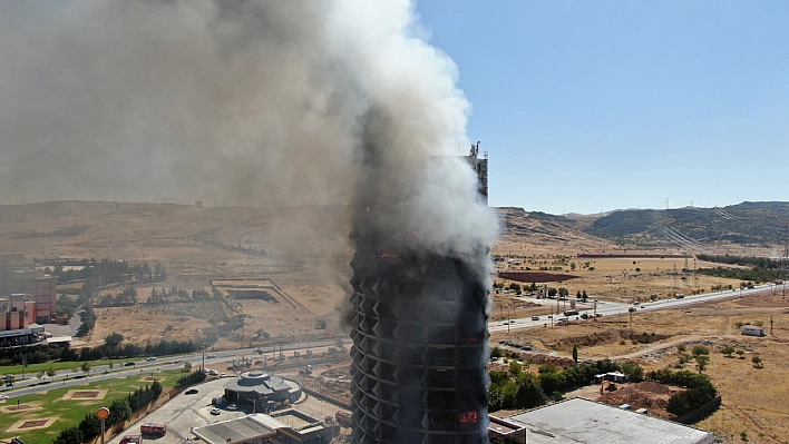 Yanan 17 katlı bina havadan görüntülendi