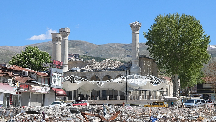 Yeni Cami için dikkatli olunacakmış