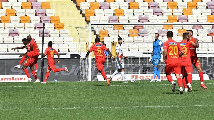 Yeni Malatyaspor'da Bursa maçı öncesi ilginç gelişmeler! İlk 11 tamam yedek aranıyor