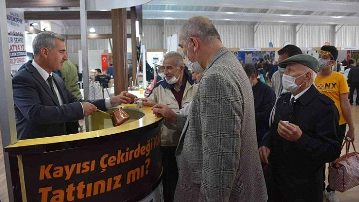 Yeşilyurt standına büyük ilgi