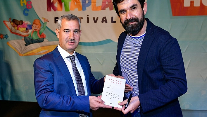 Kitap festivali dolu dolu geçiyor