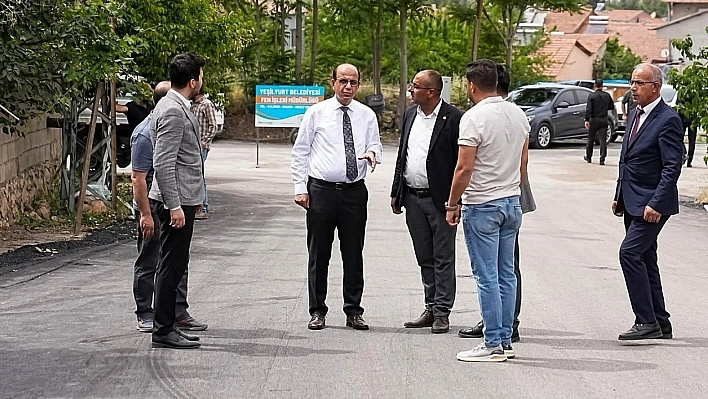 Gedik Mahallesi'nde yollar yenileniyor, ulaşım rahatlıyor!
