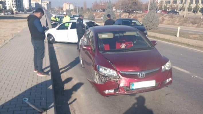 Zincirlime kaza 1 yaralı