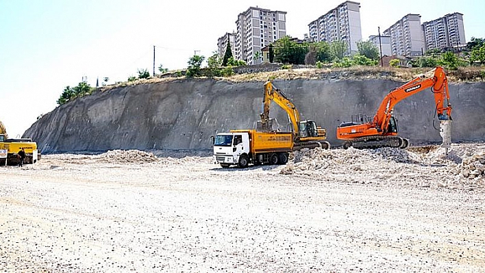 50 metre genişliğinde yol açılıyor 