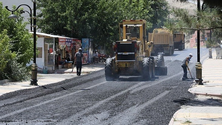 Zaviye yolu asfaltlandı