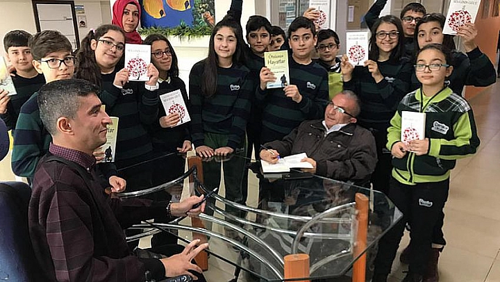 Çamlıca'da imza günü 