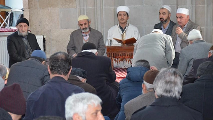 Erbakan için mevlit okutuldu