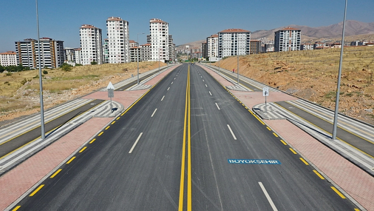 30 metre genişlik ve 4 şerit: Filistin Caddesi modern bir aksa dönüştü