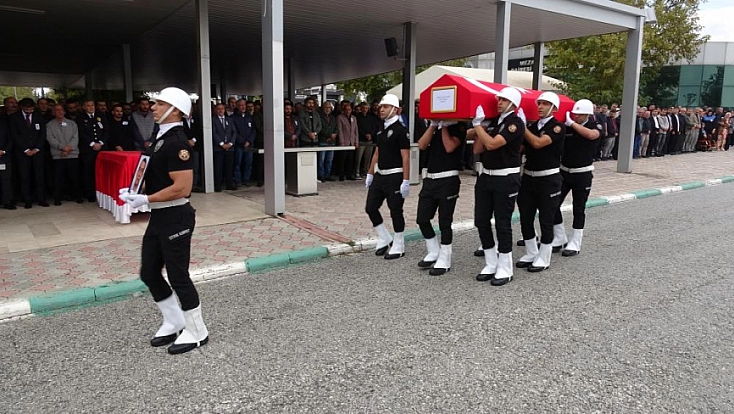 Hayatını kaybeden Malatyalı polis memuru Orhan Gazi Yetiş son yolculuğuna uğurlandı
