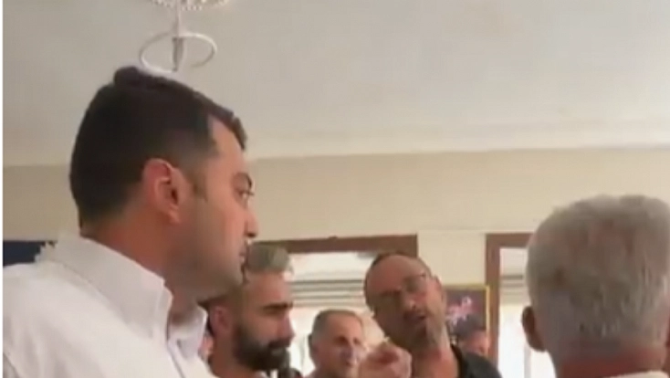 Malatya'da CHP’lilerle Yeni Partililer birbirine girdi: ‘Erkeklik yapma lan’