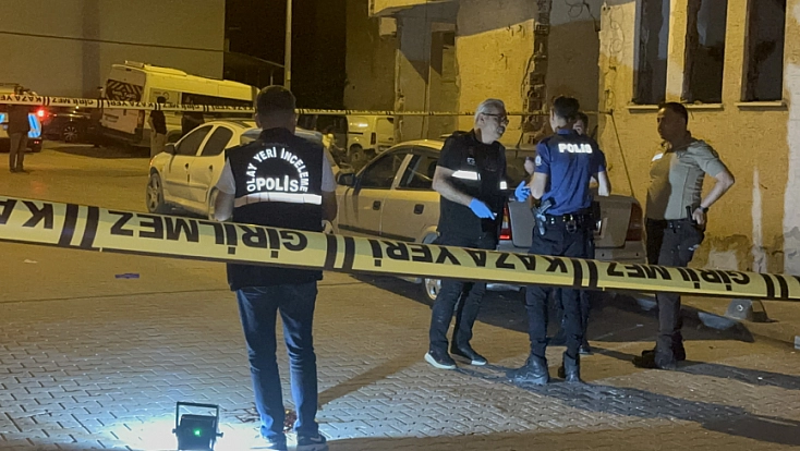 Malatya'da şüpheli ölüm: 5 katlı binanın çatısından atladı, üzerinden kimlik çıkmadı