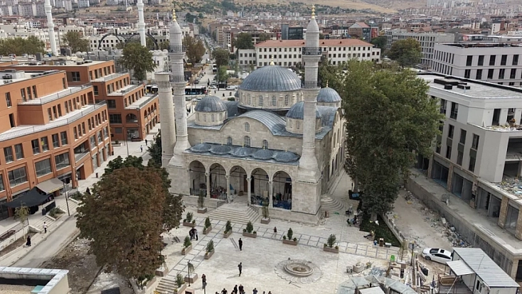 Malatya’nın simgesi Yeni Cami yeniden ayağa kaldırıldı!