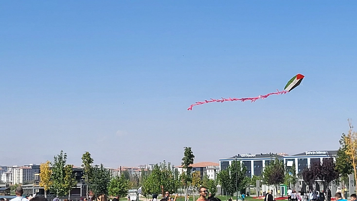 Malatya semalarında Gazze’ye mesaj!