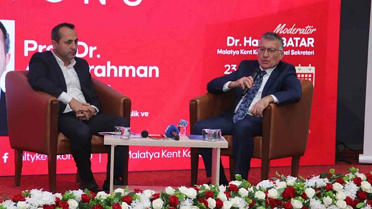 Türkiye'nin geleceği Malatya'daki panelde konuşuldu