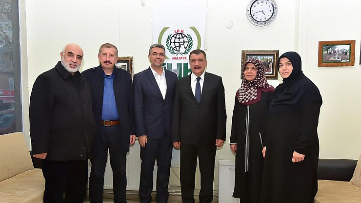 Başkan Gürkan İHH'da