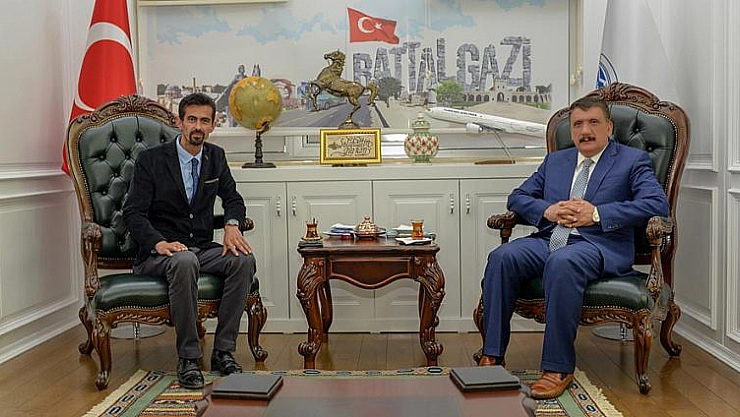 İki ödüle layık görüldü 