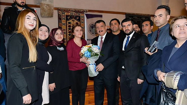 Sorumluluğumuzu bilmemiz gerekiyor