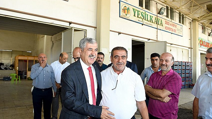 Polat hal pazarı esnafıyla buluştu 