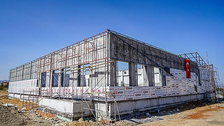 Büyükşehir engelleri aşıyor