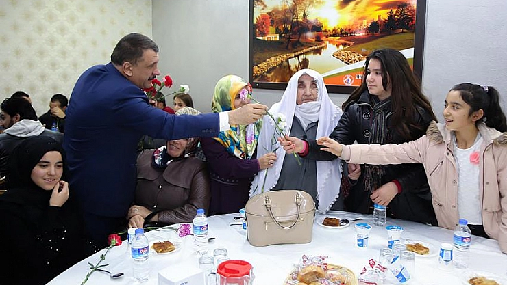 'Engelleri Sevgiyle Aşıyoruz'