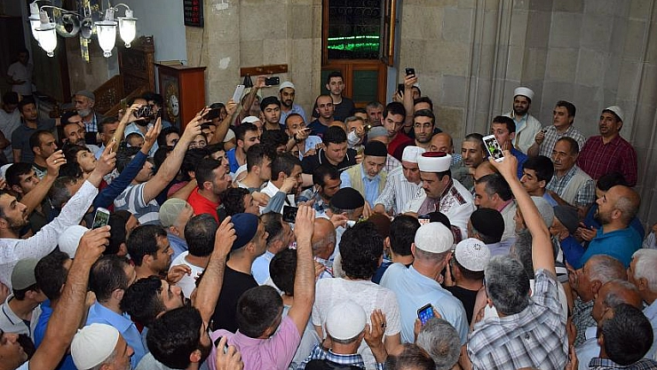 Sakal-ı Şerif izdihamı 