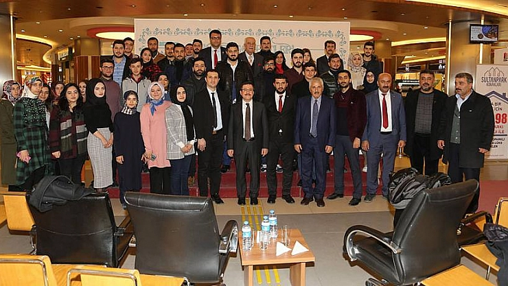 Gençler bizim geleceğimiz