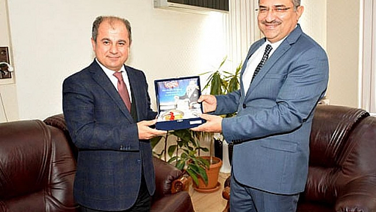 Han'ı kutladı