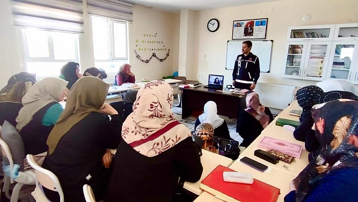 Adıyaman'da en iyi polis, anne!
