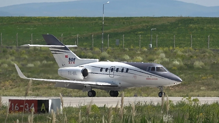10 aylık bebek uçak ambulansla Ankara'ya sevk edildi