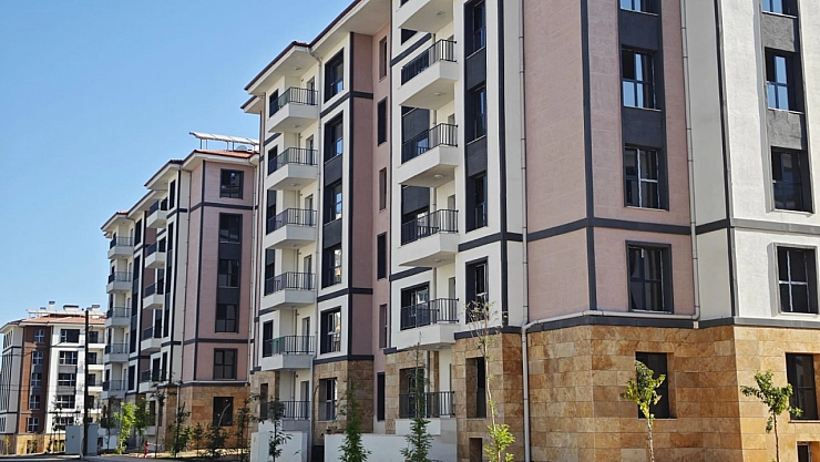 10 günde teslim dedikleri konutlar 60 gündür sayaç bekliyor: Valiyi'de dinlemediler