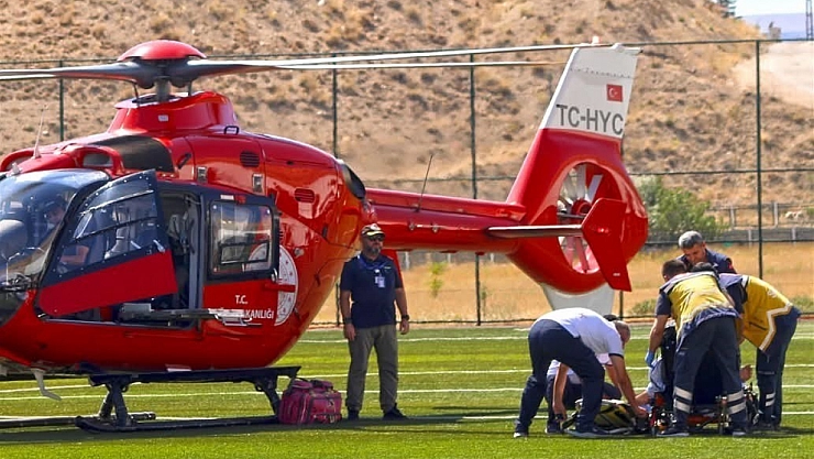 100 kilometre uzaklıktaki hastaya hava ambulansı ulaştı
