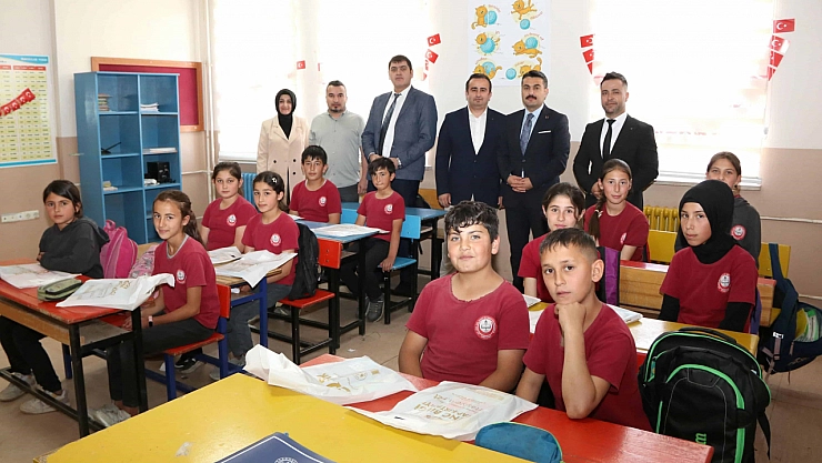 15 bin kitap okullara dağıtılacak