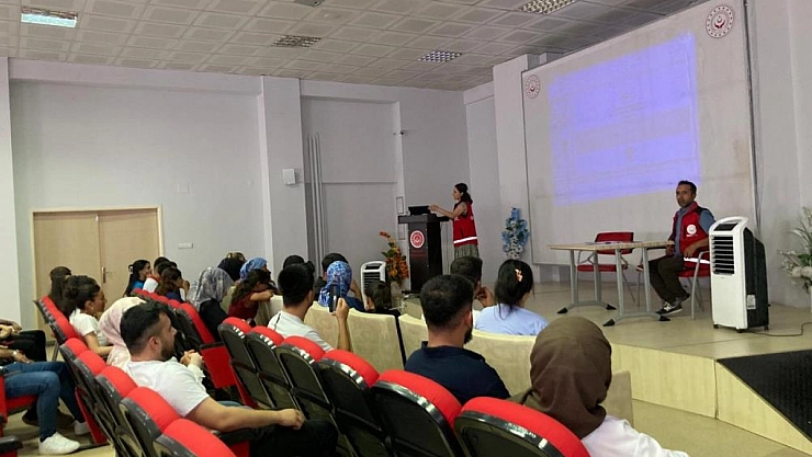 16 çifte evlilik öncesi eğitim verildi