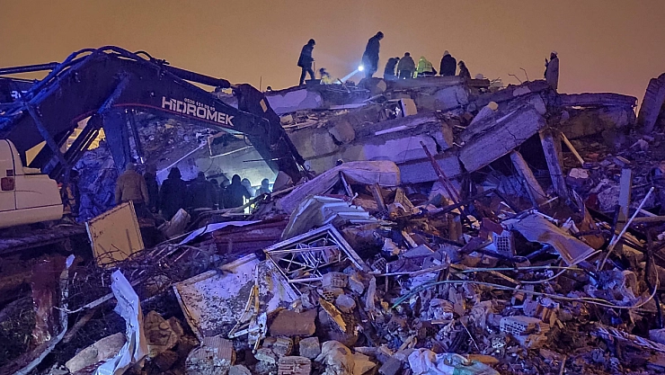 16 kişinin hayatını kaybettiği sitede skandal: 'Kolonlar inceltilmiş'