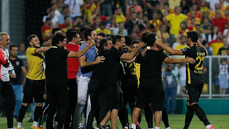 YMS'de galibiyet sevinci