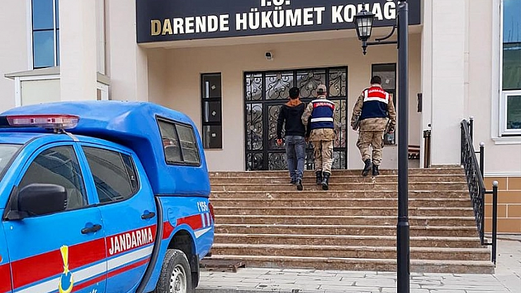 2 kişi yakalandı