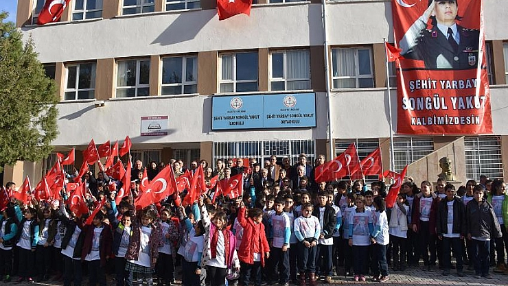 Adı kütüphanede yaşayacak