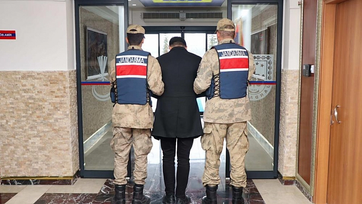 22 kişiyi 60 milyon lira dolandırdılar