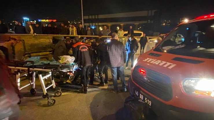 3 araçlı zincirleme trafik kazası: 5 yaralı