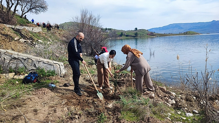 6 Şubat'ı unutmamak için bin fidan
