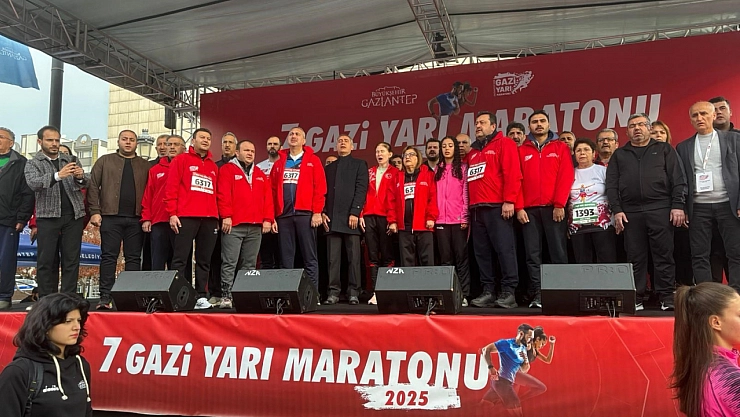 7. Gazi Yarı Maratonu başladı