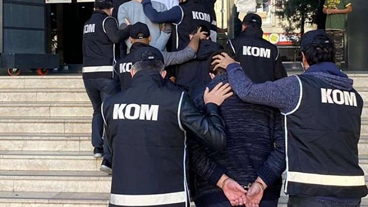 70 kişi yakalandı