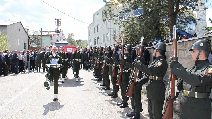 72 yaşındaki Kıbrıs Gazisi'ne veda