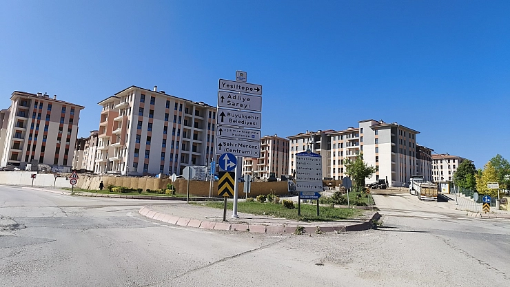 Malatya'da 8 bin konutun kurası çekiliyor | Kura çekimini canlı izle...!